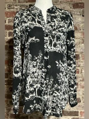 DVF Diane Von Furstenberg Silk Floral Blouse-Black and White- Size 4